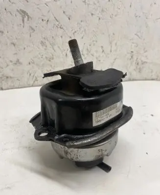 BMW X5 E70 Engine mount bracket P678441602 16004212