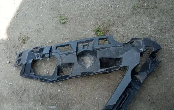 Skoda Superb B8 (3V) Front bumper mounting bracket 3V0807055