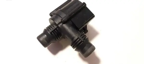 Jaguar XE Electric auxiliary coolant/water pump T2H2556 701028100