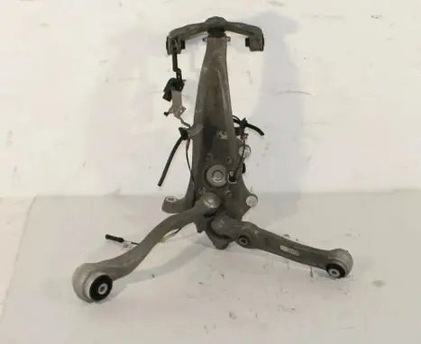 BMW 7 G11 G12 Front wheel hub 