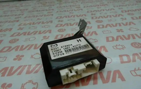 Mazda CX-7 Light module LCM E22767890A