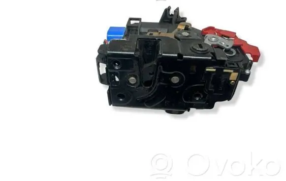 Volkswagen Golf Plus Rear door lock 7L0839016