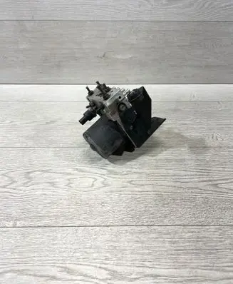 BMW 5 E39 ABS Pump 6757593 34516757593 0265225005