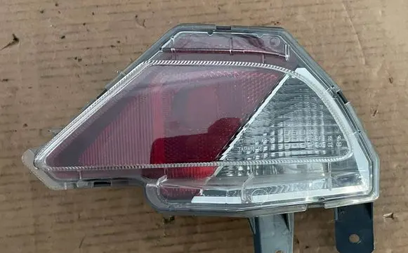 Toyota RAV 4 (XA40) Rear fog light 8148042060