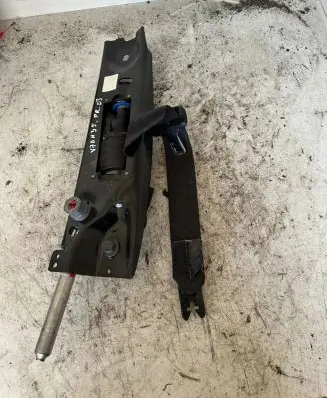 Volvo V70 Front seatbelt 6041213RHC