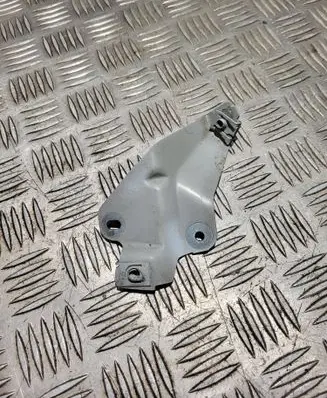 Renault Twingo II Front splash guards bracket 