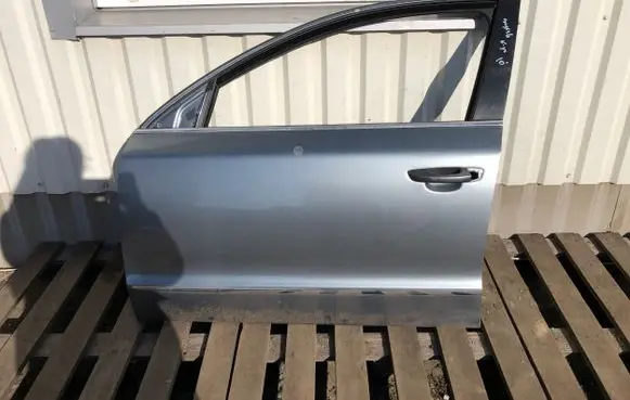 Skoda Superb B6 (3T) Front door