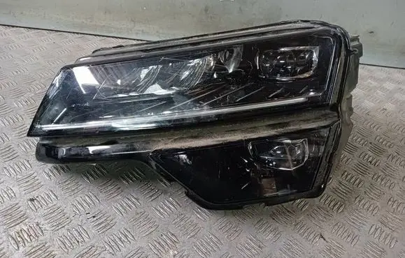 Skoda Karoq Headlight/headlamp 57B941015B 20PL8935 0020517505
