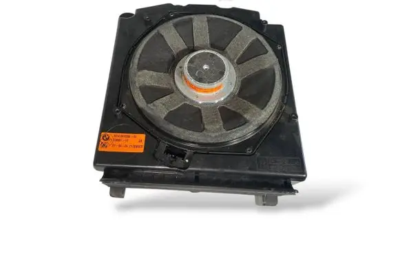 BMW 5 E60 E61 Subwoofer speaker 6919358 65136919358 6929102