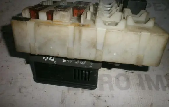Ford Focus Fuse box set 98ag14a073cg