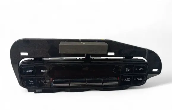Toyota Auris 150 Interior fan control switch 5546802030