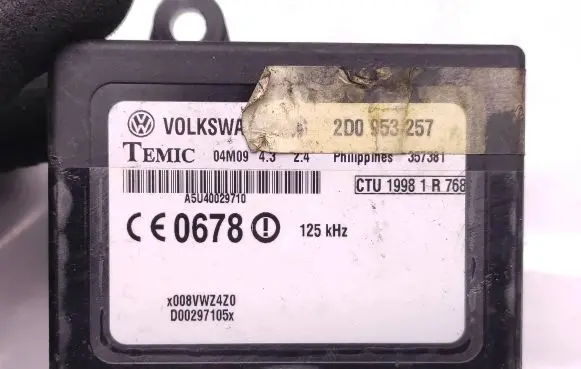 Volkswagen II LT Immobilizer control unit/module 2D0953257 357381 CTU19981R768