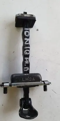 Hyundai Ioniq Front door check strap stopper