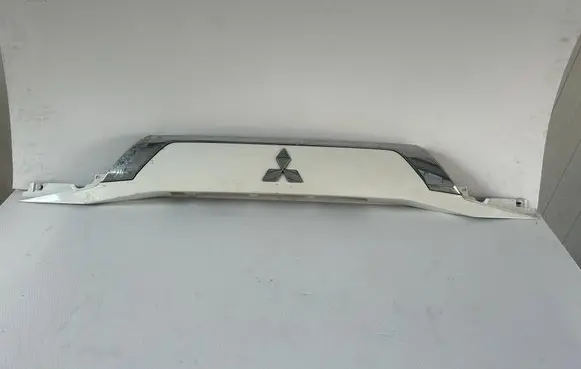 Mitsubishi Outlander Trunk door license plate light bar 5817A26502