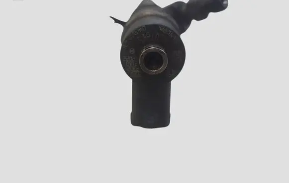 Opel Movano B Fuel injector 0445110634