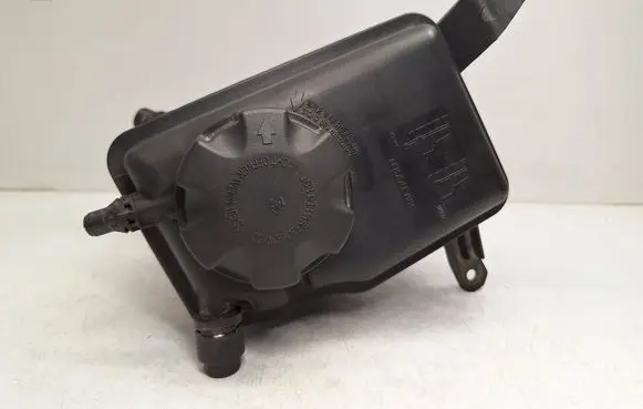 BMW 5 E60 E61 Coolant expansion tank/reservoir 3142230005 17137542986 17137519219