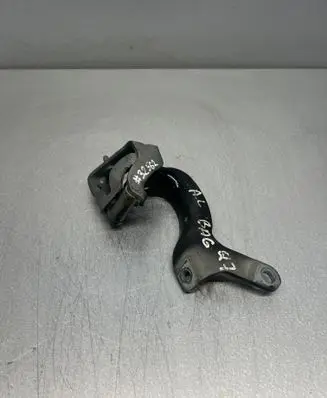 Audi Q7 4L Tailgate/trunk/boot hinge 4L0827300B