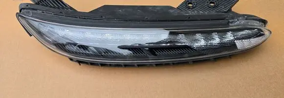 Hyundai Kona I LED Daytime headlight 92208-j9600 D52R