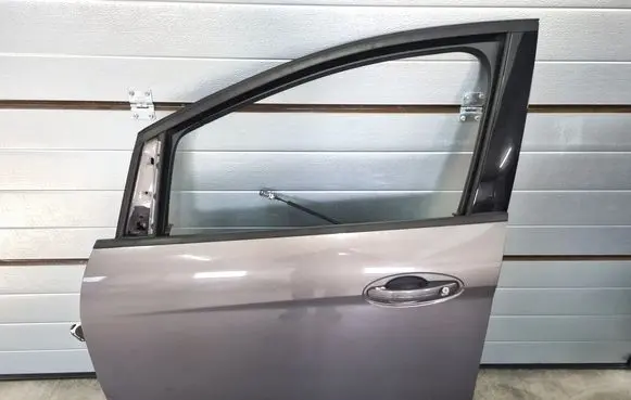 Ford C-MAX II Front door