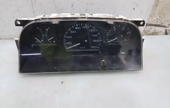 SsangYong Musso Speedometer (instrument cluster) 8020005040