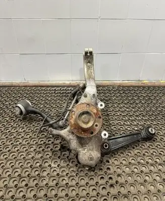 BMW X5 F15 Front wheel hub spindle knuckle 773773 3121