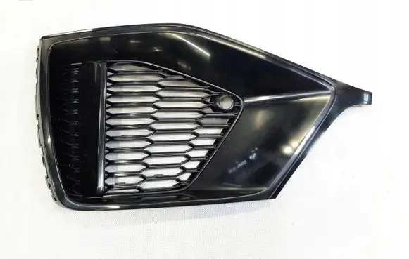 Audi Q8 Front bumper upper radiator grill 4M8807681A