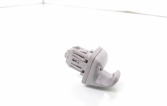 Sun visor clip/hook/bracket