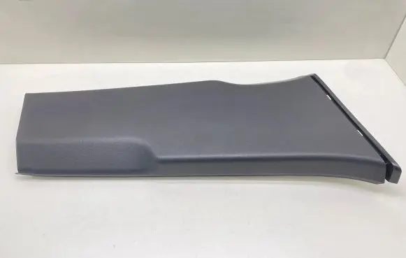 (B) pillar trim (bottom)
