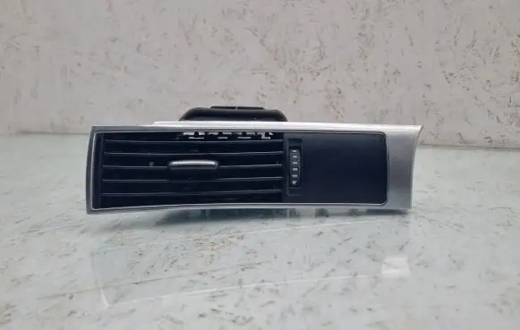 Audi A6 S6 C6 4F Dashboard side air vent grill/cover trim 4F1820901D