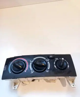 Renault Megane I Climate control unit 663391J B64RAC 102043