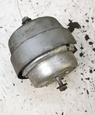 Seat Exeo (3R) Engine mount bracket 8E0199382AH
