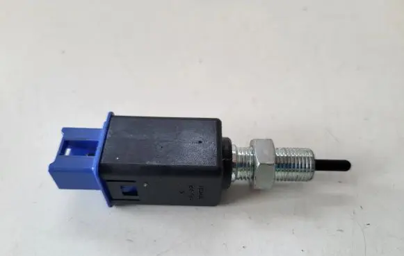 Clutch pedal sensor