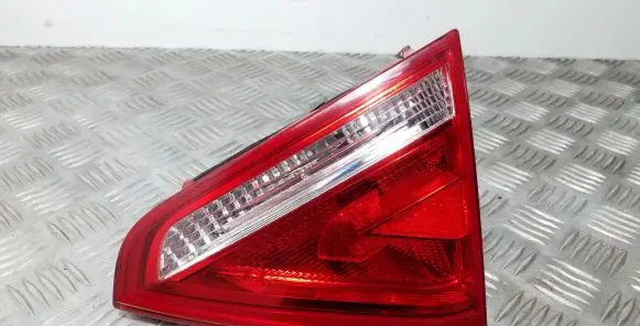 Audi A5 Sportback 8TA Tailgate rear/tail lights 8T0945094