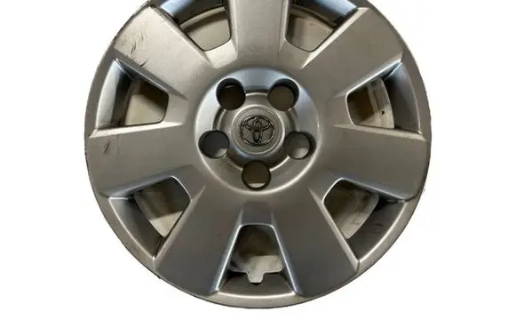 Toyota Verso R16 wheel hub/cap/trim 426020F010 53360A0