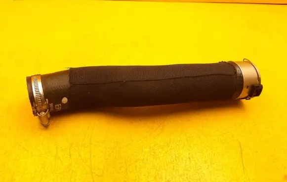 Citroen DS7 Crossback Engine coolant pipe/hose 9805006880