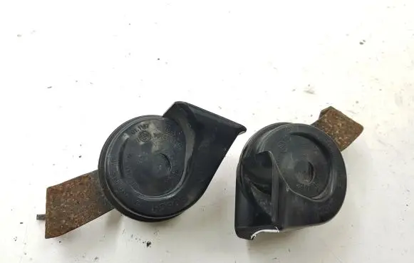 Chrysler 300 - 300C Horn signal E93881157 E9703881157