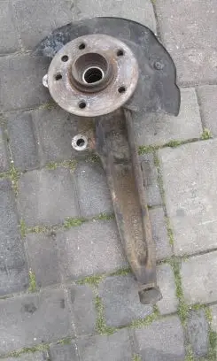Volkswagen Amarok Front wheel hub spindle knuckle 2H0258