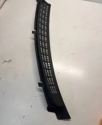 Mercedes-Benz CLK A208 C208 Wiper trim A2088310158