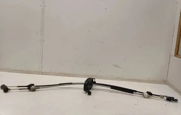Opel Insignia B Gear shift cable linkage 55504470