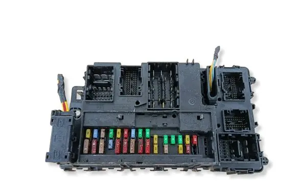 Ford Mondeo MK V BSM Control unit HU5T15604 A2C758705010000