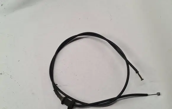 Opel Zafira B Engine bonnet/hood lock release cable 13105886