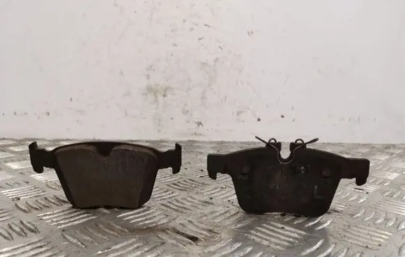 Volvo XC90 Brake pads (rear) 