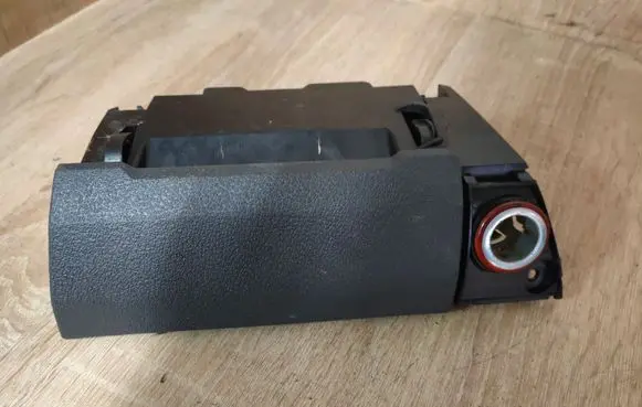 Volkswagen Touran I Glove box 1T2857961H