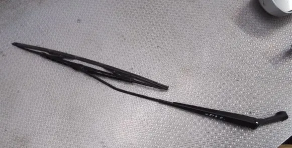 Opel Agila A Windshield/front glass wiper blade 