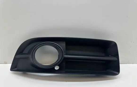 Audi A3 S3 A3 Sportback 8P Front fog light trim/grill 8P4807681F