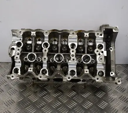 Mercedes-Benz GLK (X204) Engine head 