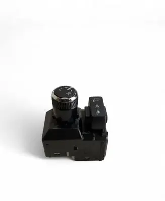 Wing mirror switch
