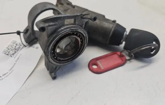 Volkswagen Golf III Ignition lock 357905851