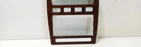 KIA Clarus Radio/GPS head unit trim 