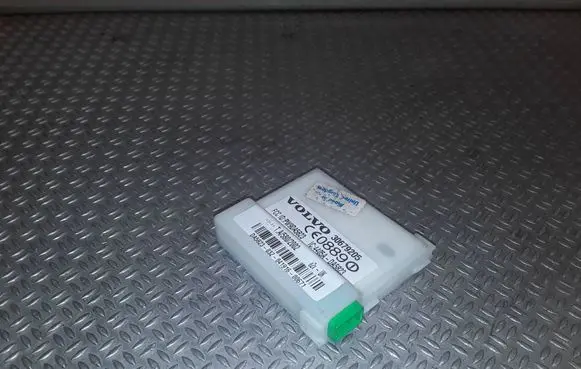 Volvo XC90 Alarm control unit/module 30679205